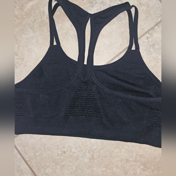 Violate Sports Bra ( L ) - Picture 3 of 3